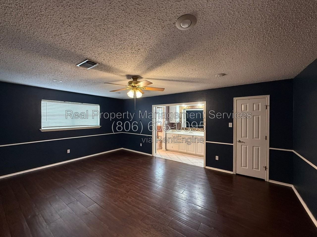 4403 78th St - Photo 5 of 11