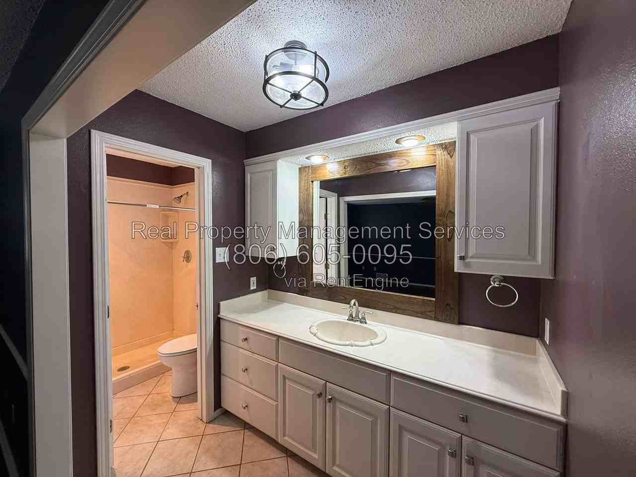 4403 78th St - Photo 6 of 11