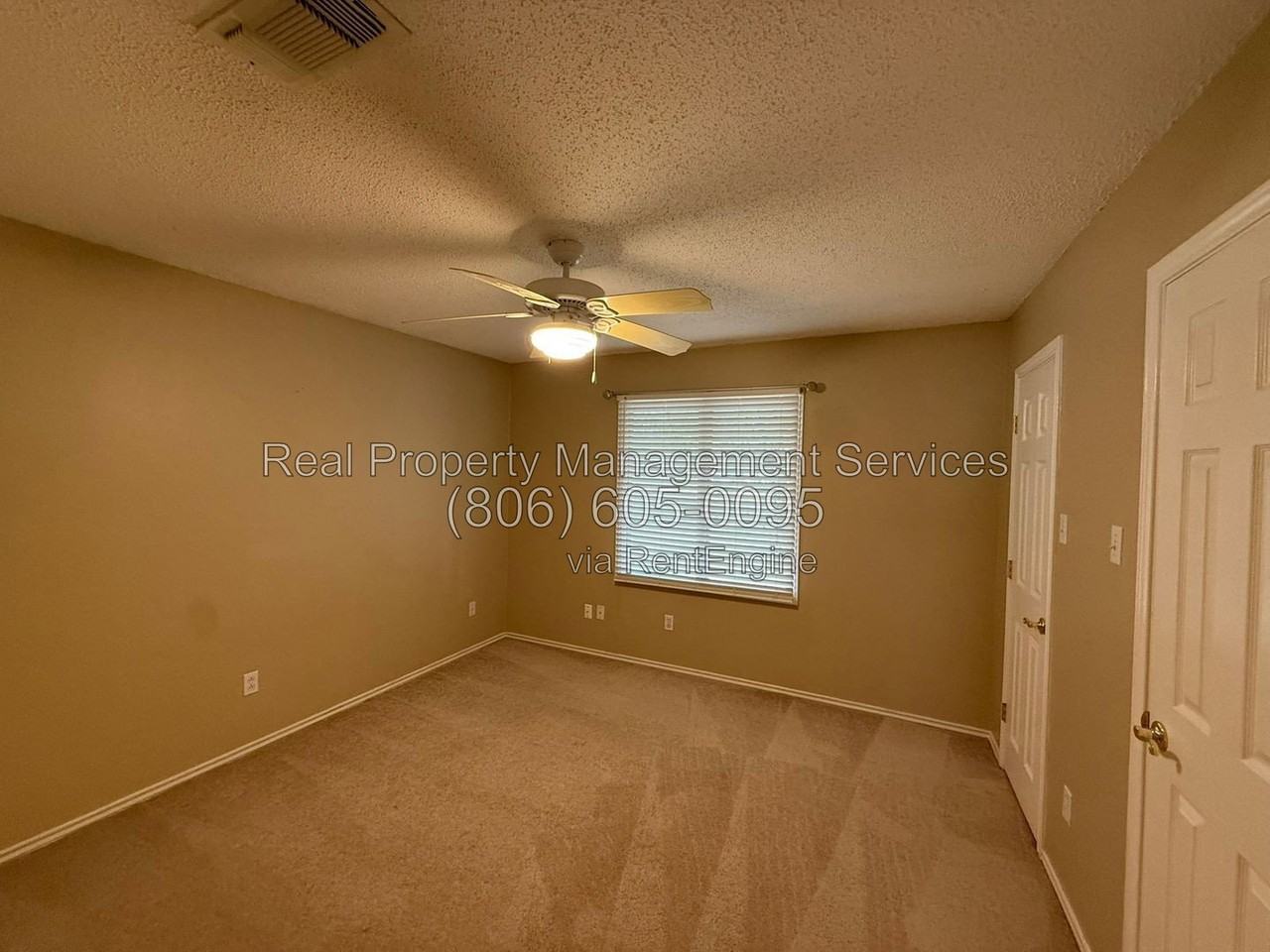 4403 78th St - Photo 7 of 11