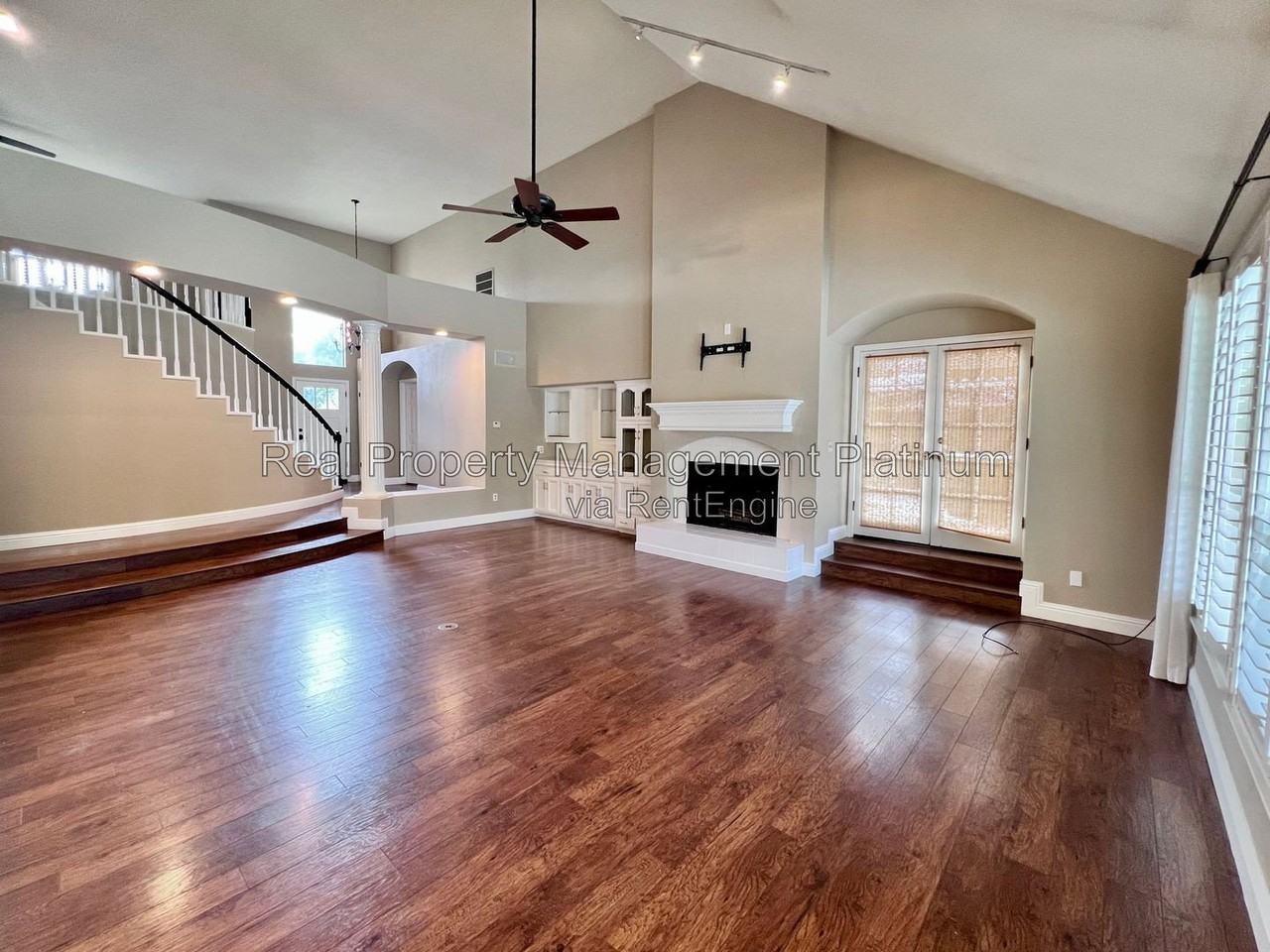 1090 E Cole Ave - Photo 4 of 48