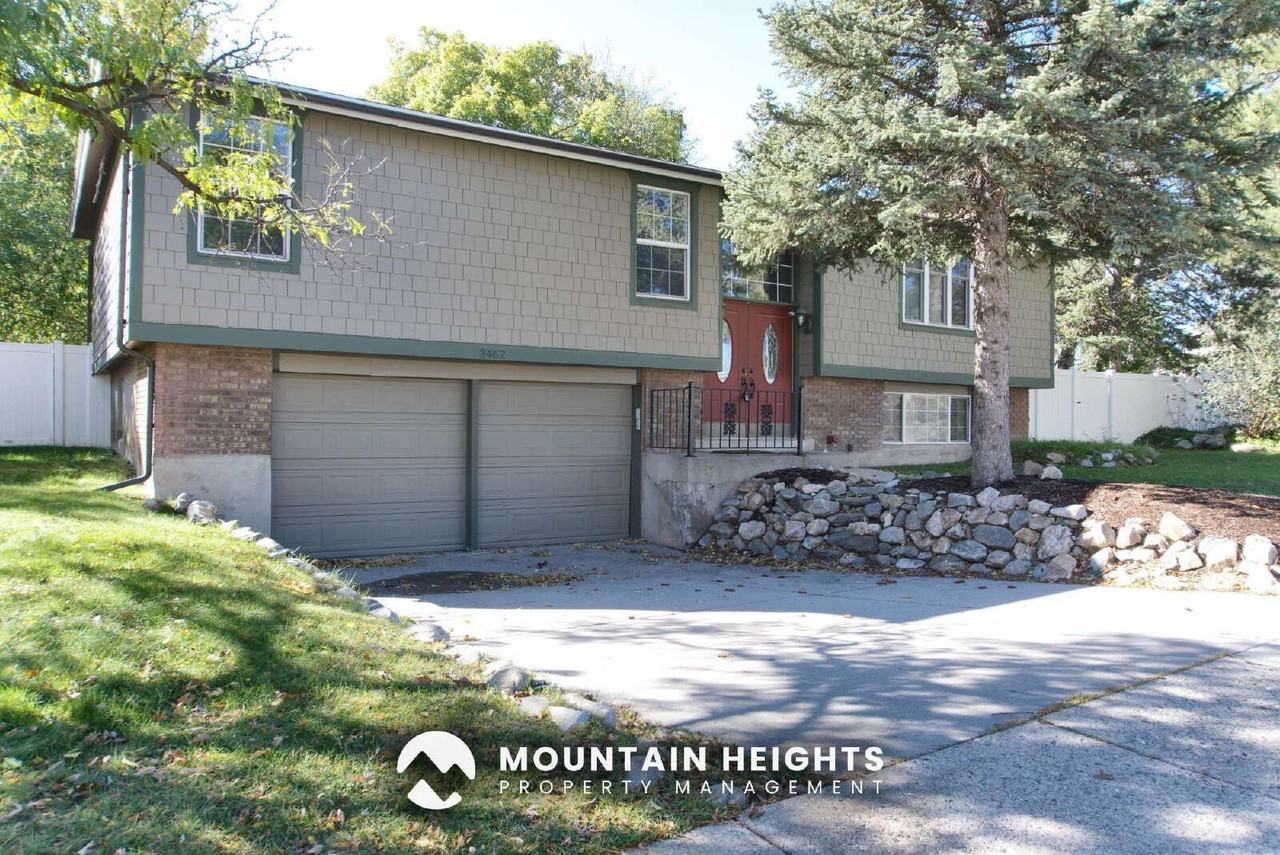 3462 E Greenhills Dr - Photo 2 of 29
