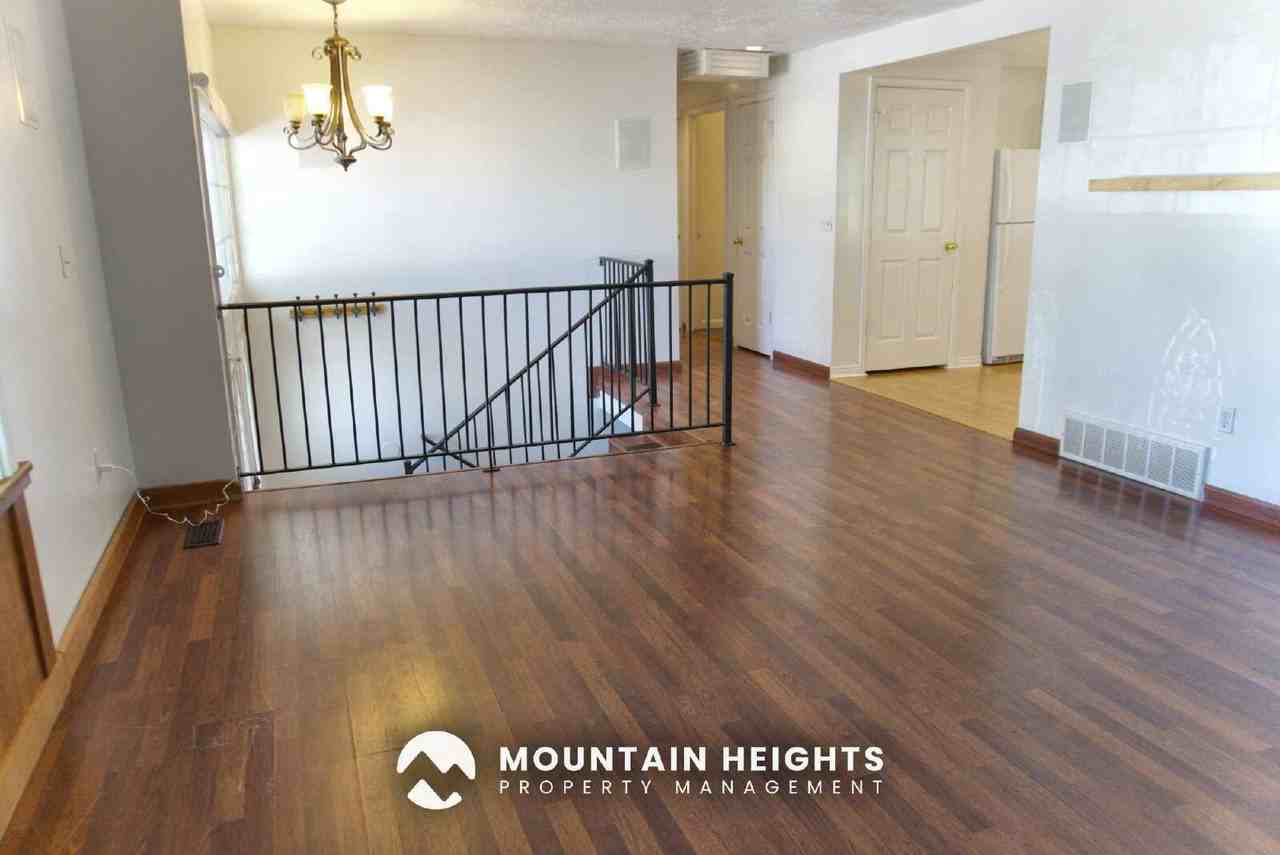 3462 E Greenhills Dr - Photo 6 of 29