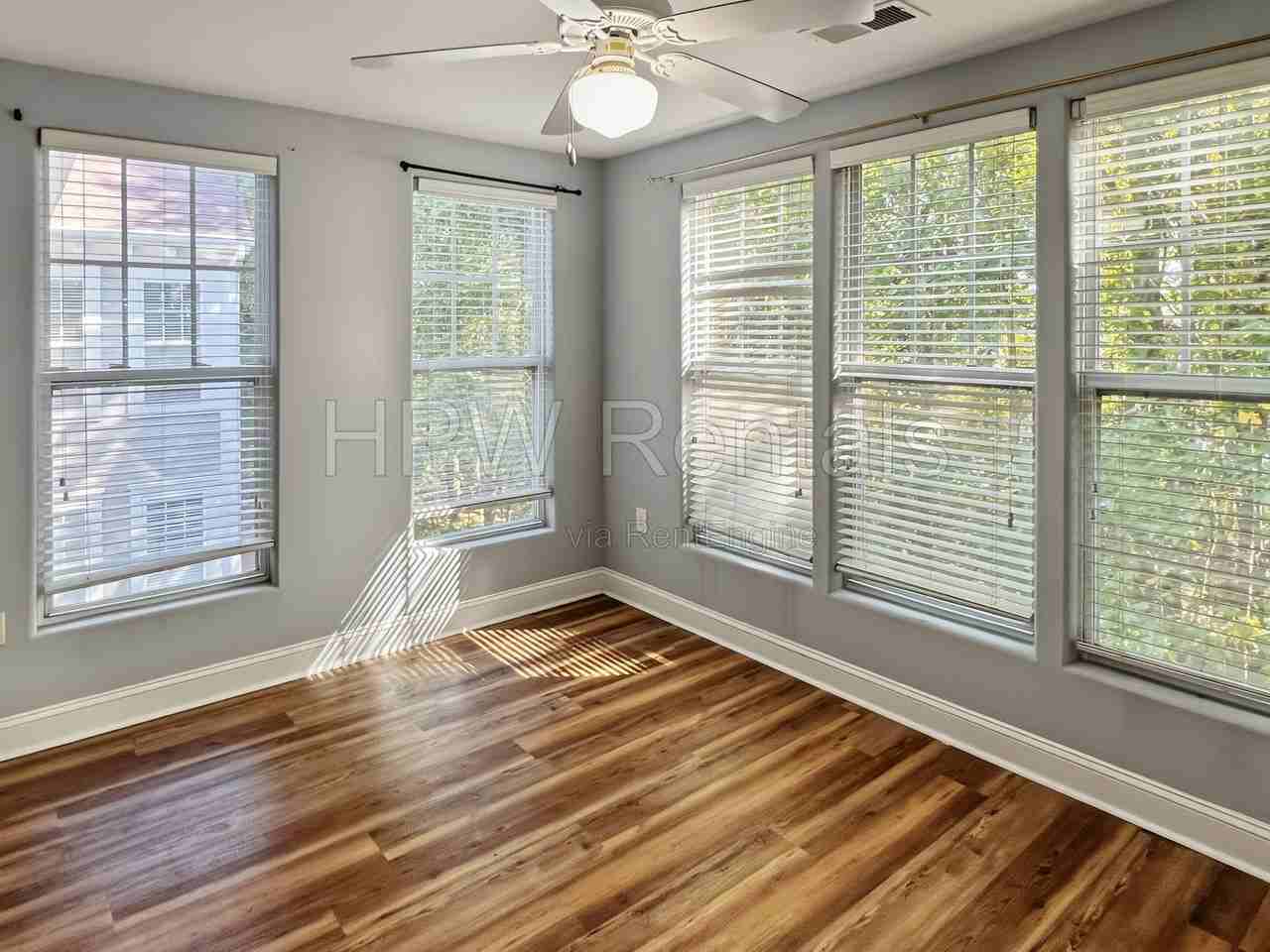1936 Parkside Village Dr - Photo 6 of 17