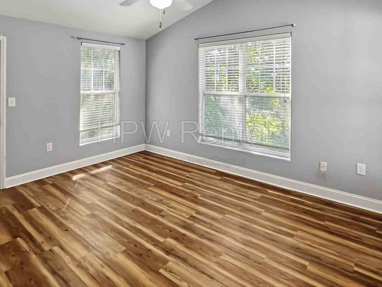 1936 Parkside Village Dr - Photo 7 of 17