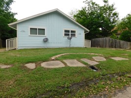 featured image of 1814B Hunt St