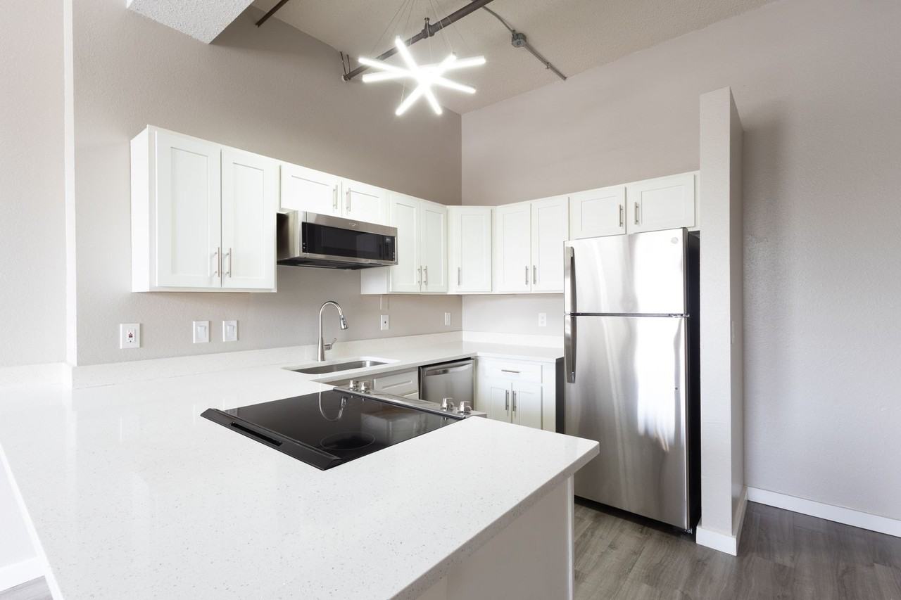 Ide Lofts - Photo 3 of 19