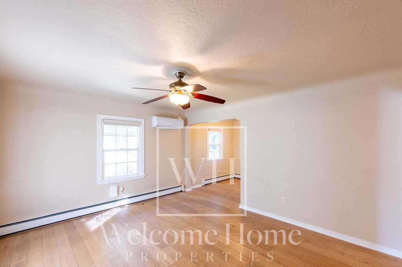 627 E Maple St - Photo 5 of 31