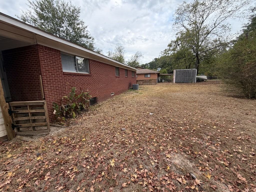 913 Success St - Photo 6 of 15