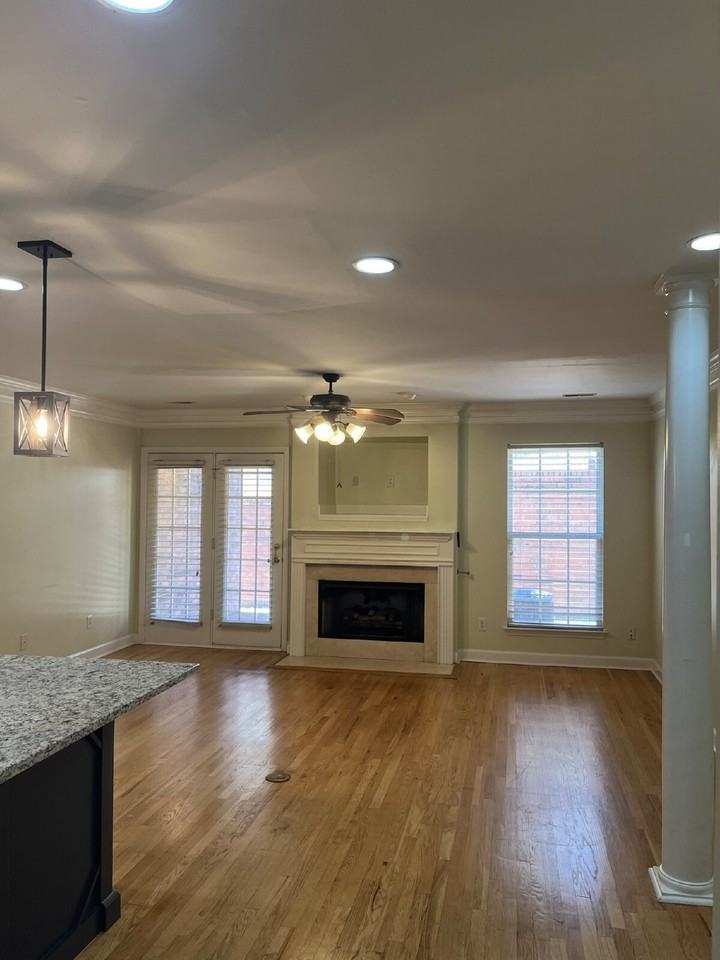 1648 Brentwood Pointe - Photo 3 of 31