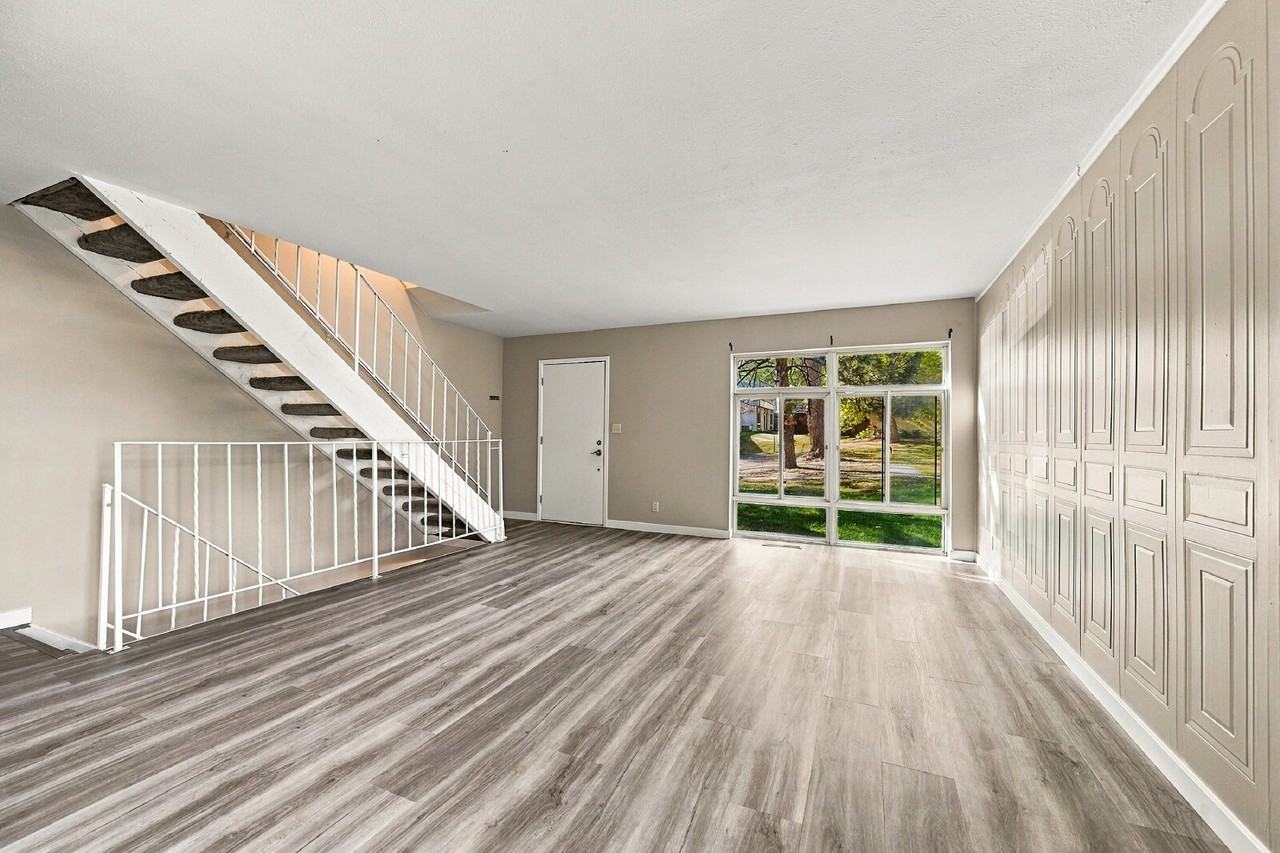 4271 W Ponds Cir - Photo 6 of 34