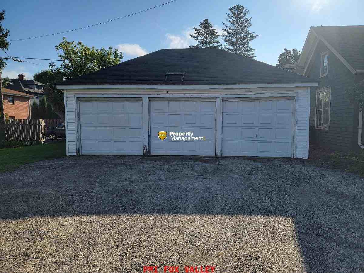 514 S Memorial Dr - Photo 2 of 21