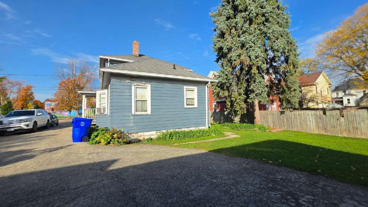 514 S Memorial Dr - Photo 3 of 21