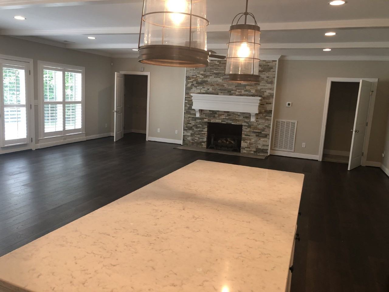 622 N Dixie Ave - Photo 3 of 14