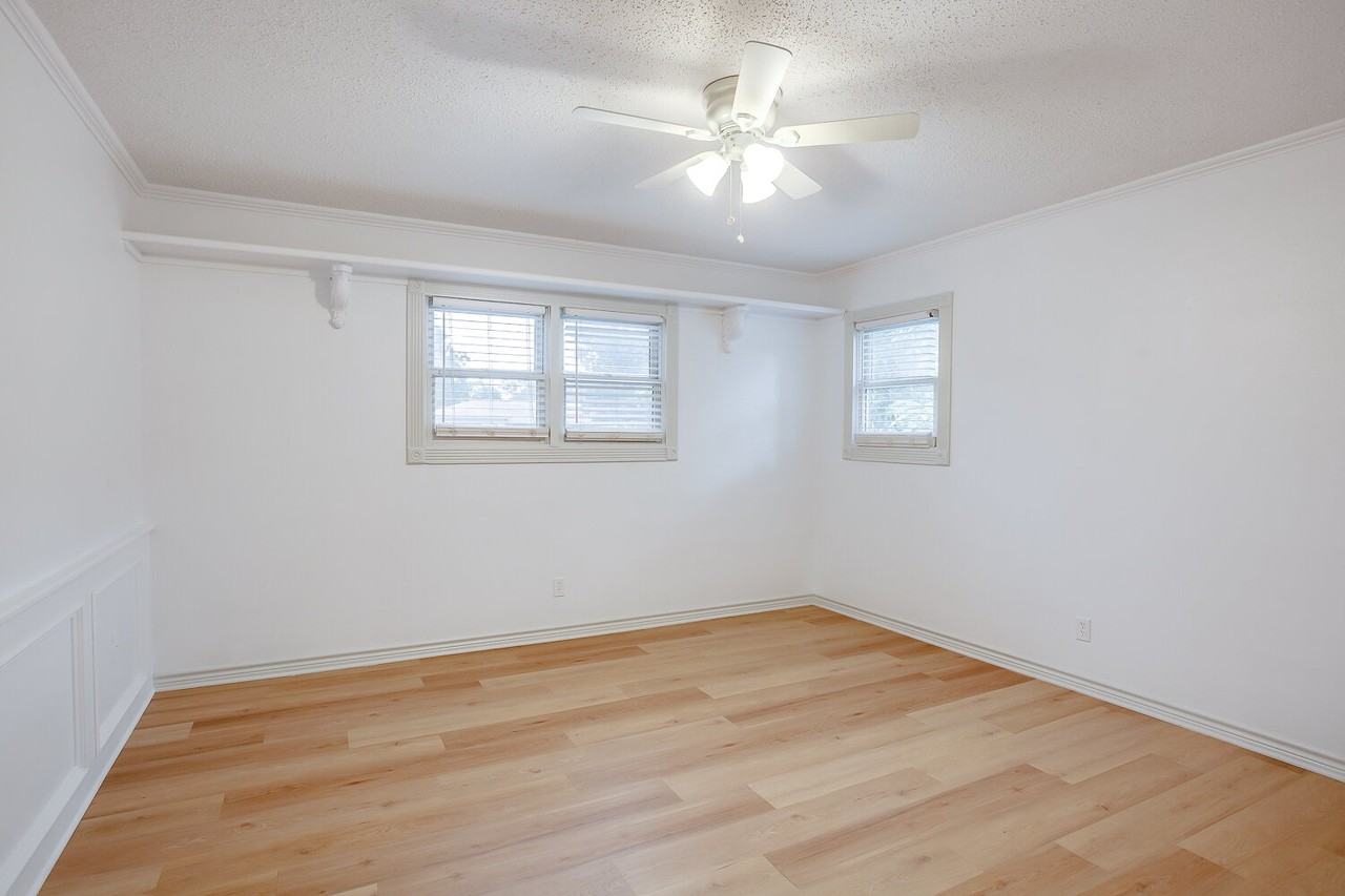 2707 39th St - Photo 5 of 12