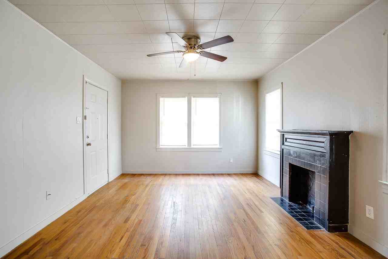 2208 20th St Frnt - Photo 4 of 16