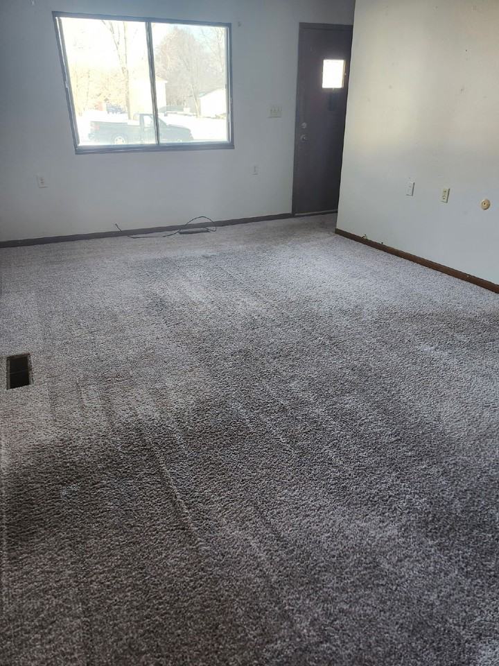 102 8th Ave Nw #06C - Photo 2 of 7