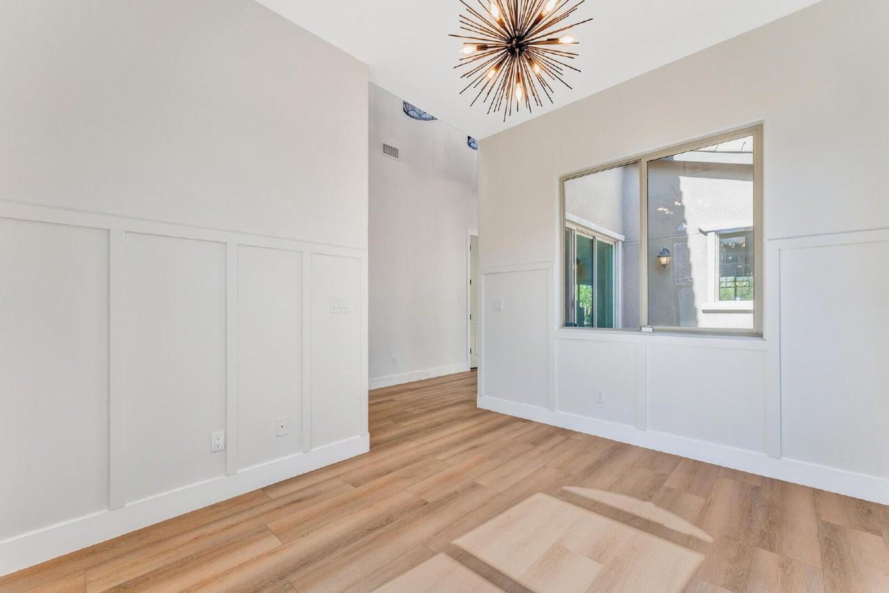 270 Castellari Dr - Photo 5 of 50