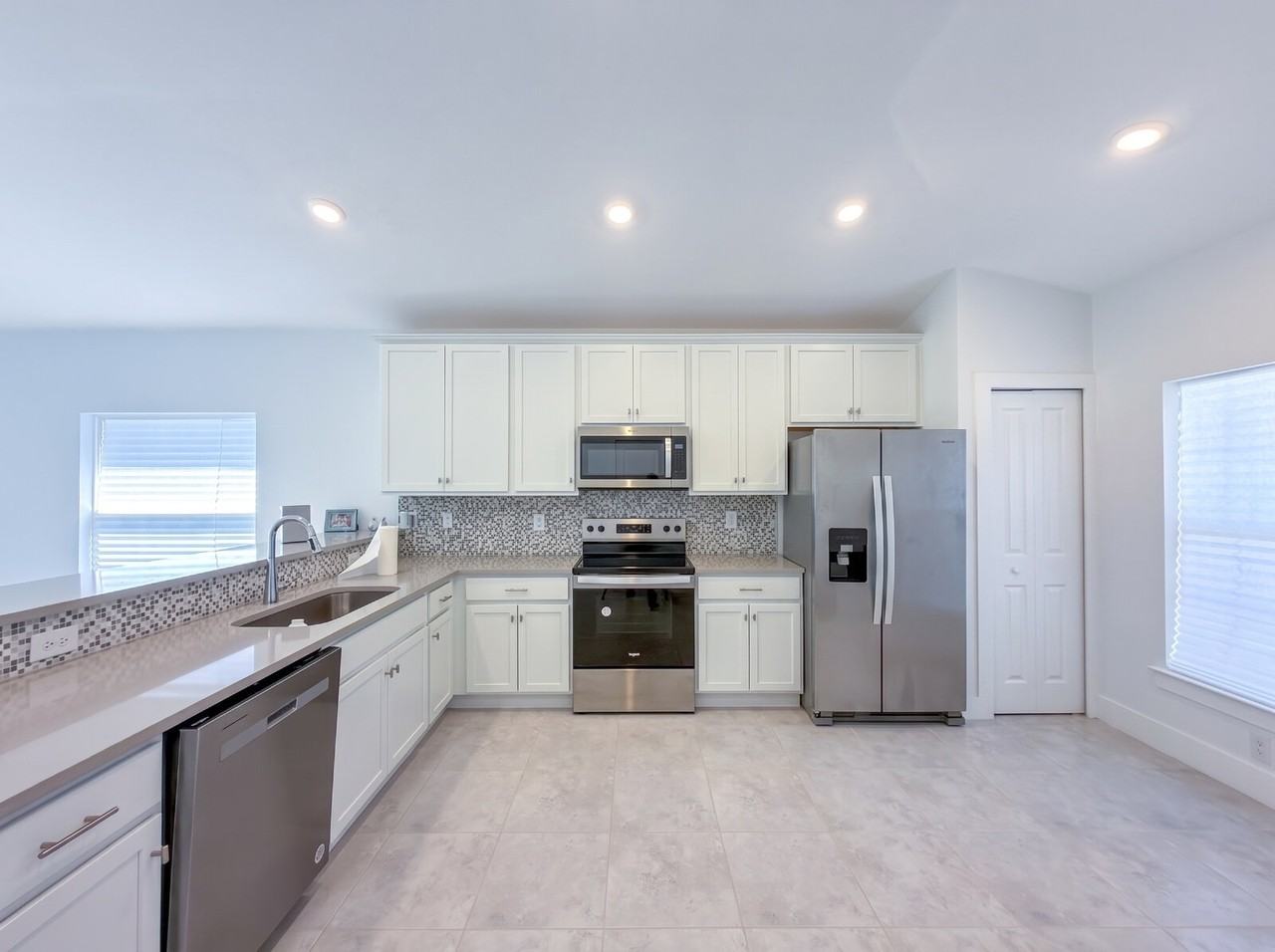 573 Rose Apple Cir - Photo 6 of 30