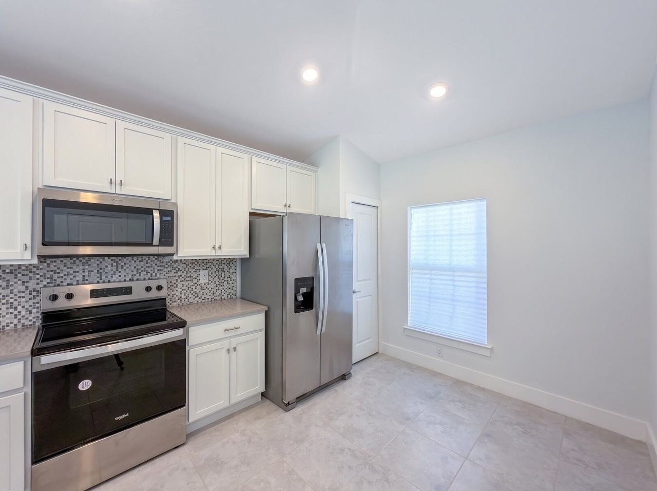 573 Rose Apple Cir - Photo 7 of 30