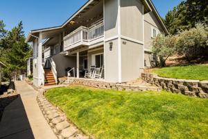 featured image of 1527 Nw Juniper St #2