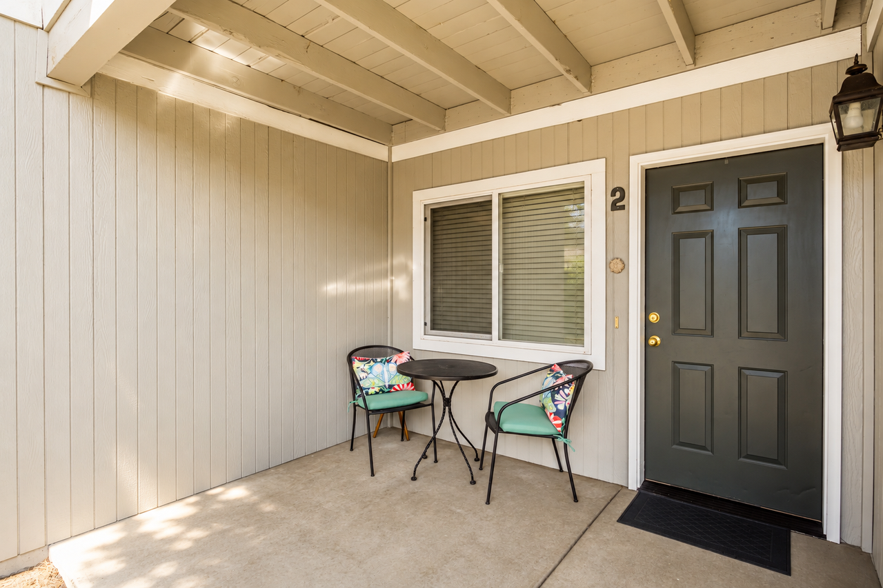 1527 Nw Juniper St #2 - Photo 5 of 22