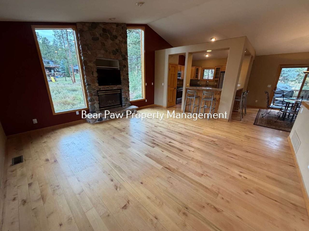 28119 Tall Pines Ln - Photo 2 of 23