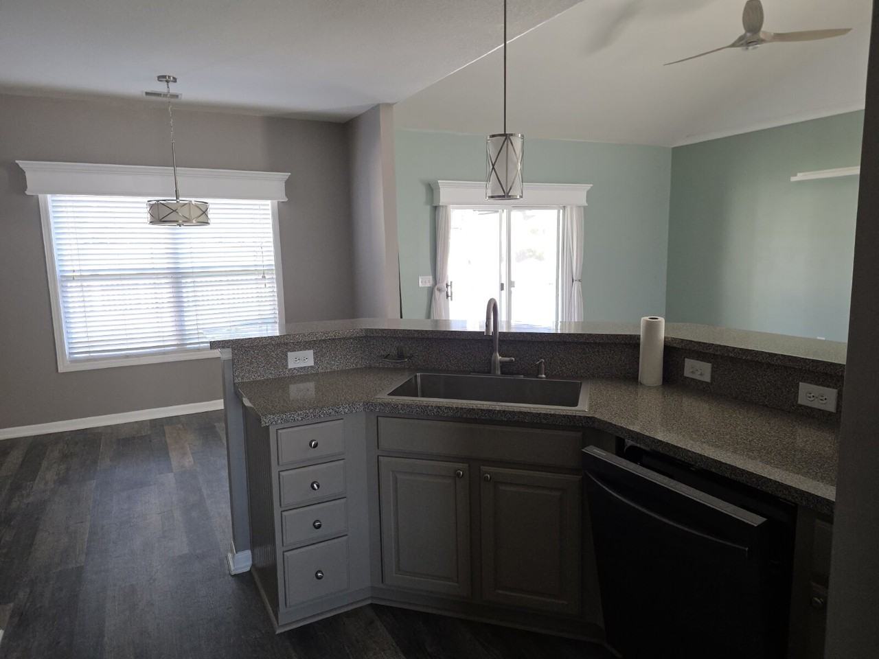 10 Sagebrook Dr #SR - Photo 2 of 14
