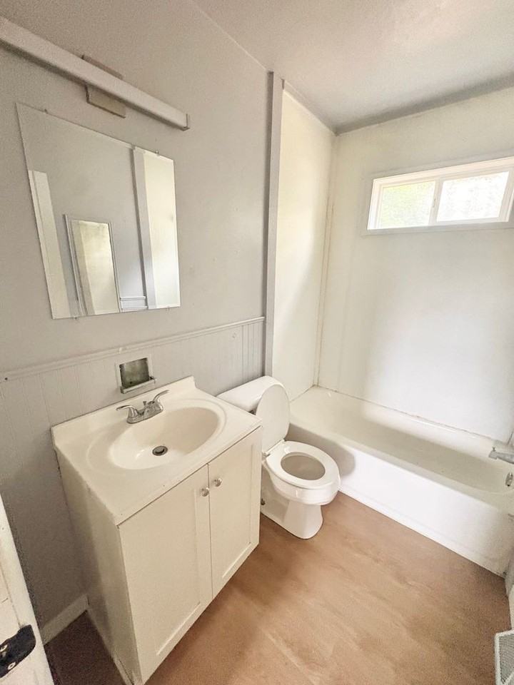 622 Keystone St - Photo 5 of 7