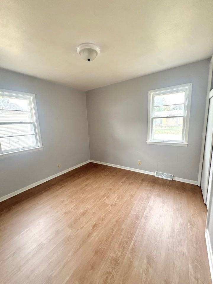 622 Keystone St - Photo 6 of 7