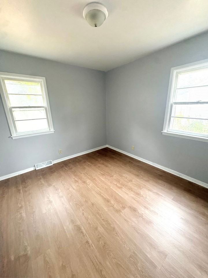 622 Keystone St - Photo 7 of 7