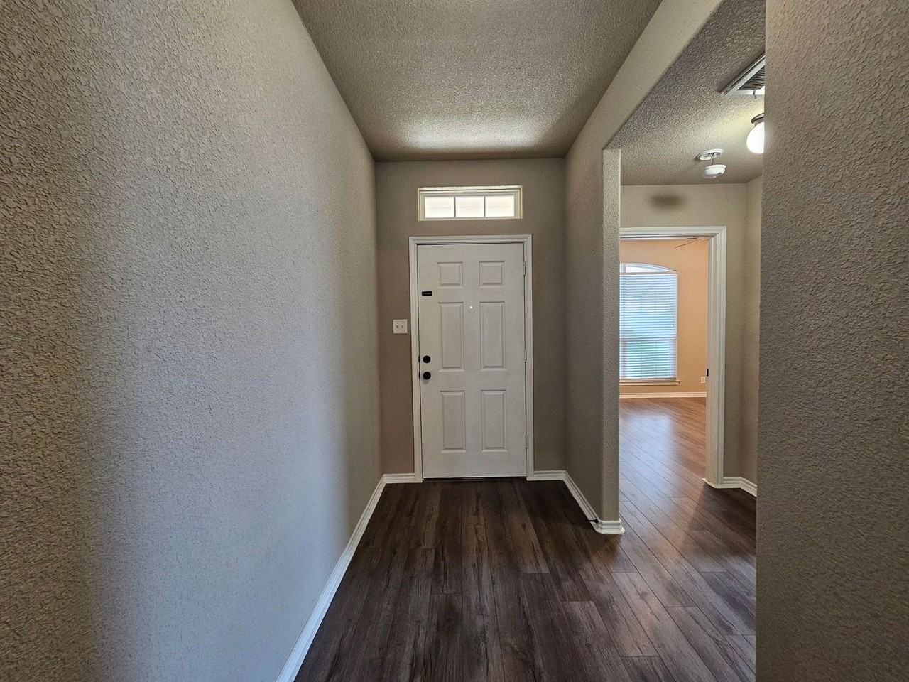7303 American West Dr - Photo 3 of 14