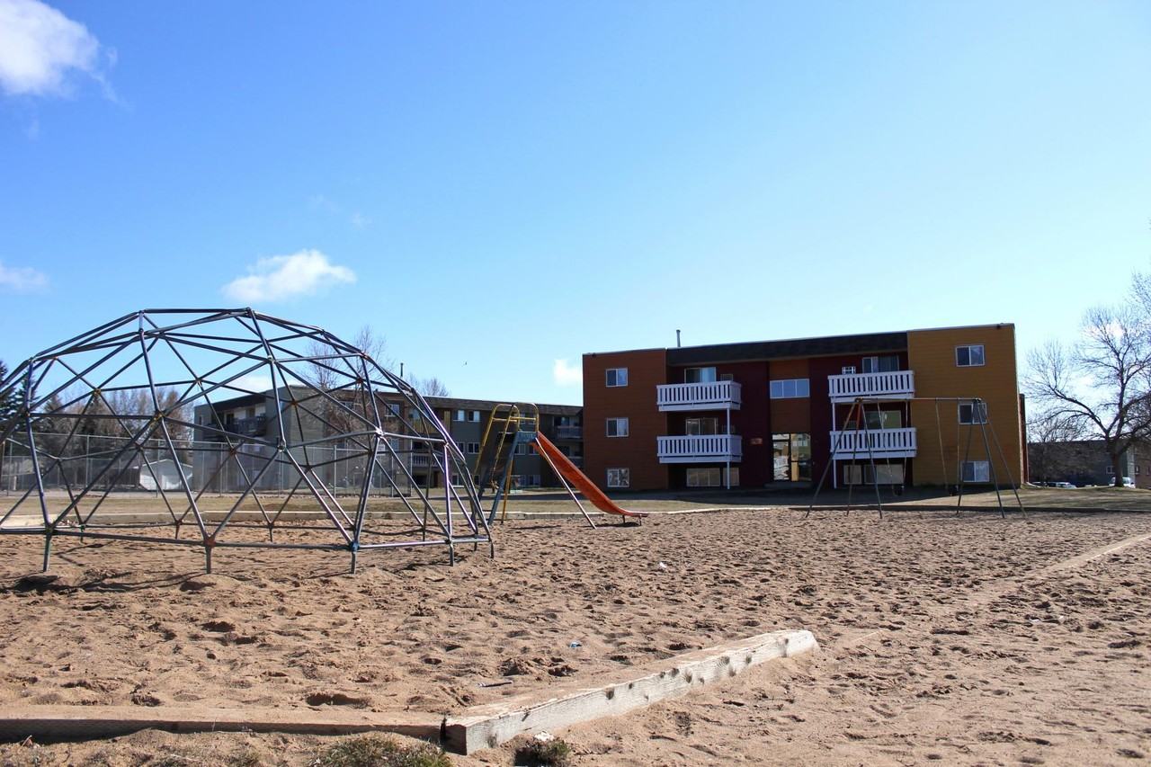 710 Appleby Drive - Photo 2 of 12