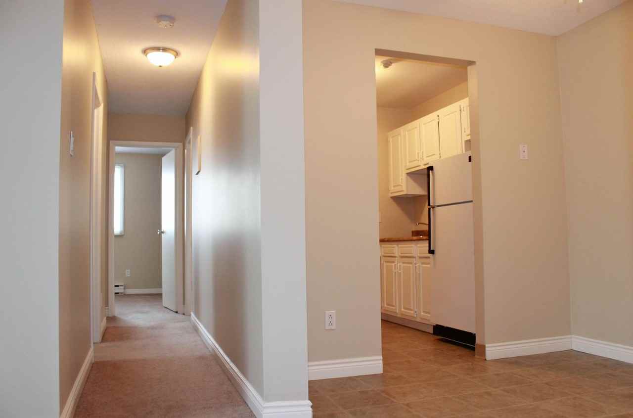 15 Charter Court - Photo 3 of 8