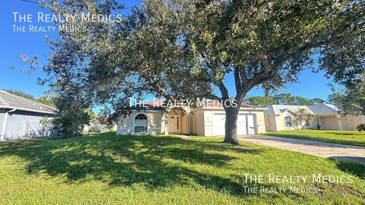 725 Pelican Ct - Photo 4 of 37