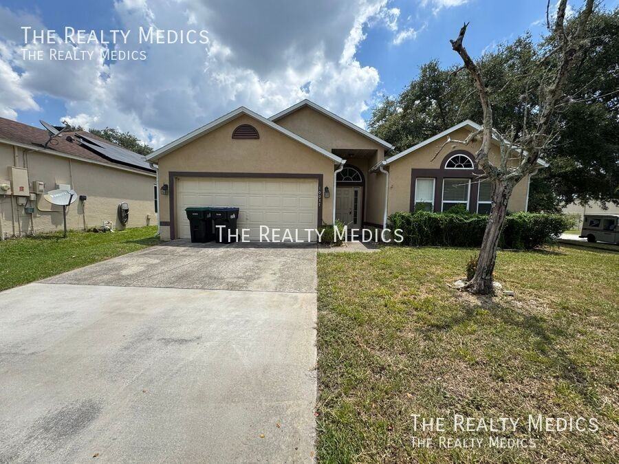 10037 Tikimber Ln - Photo 3 of 32