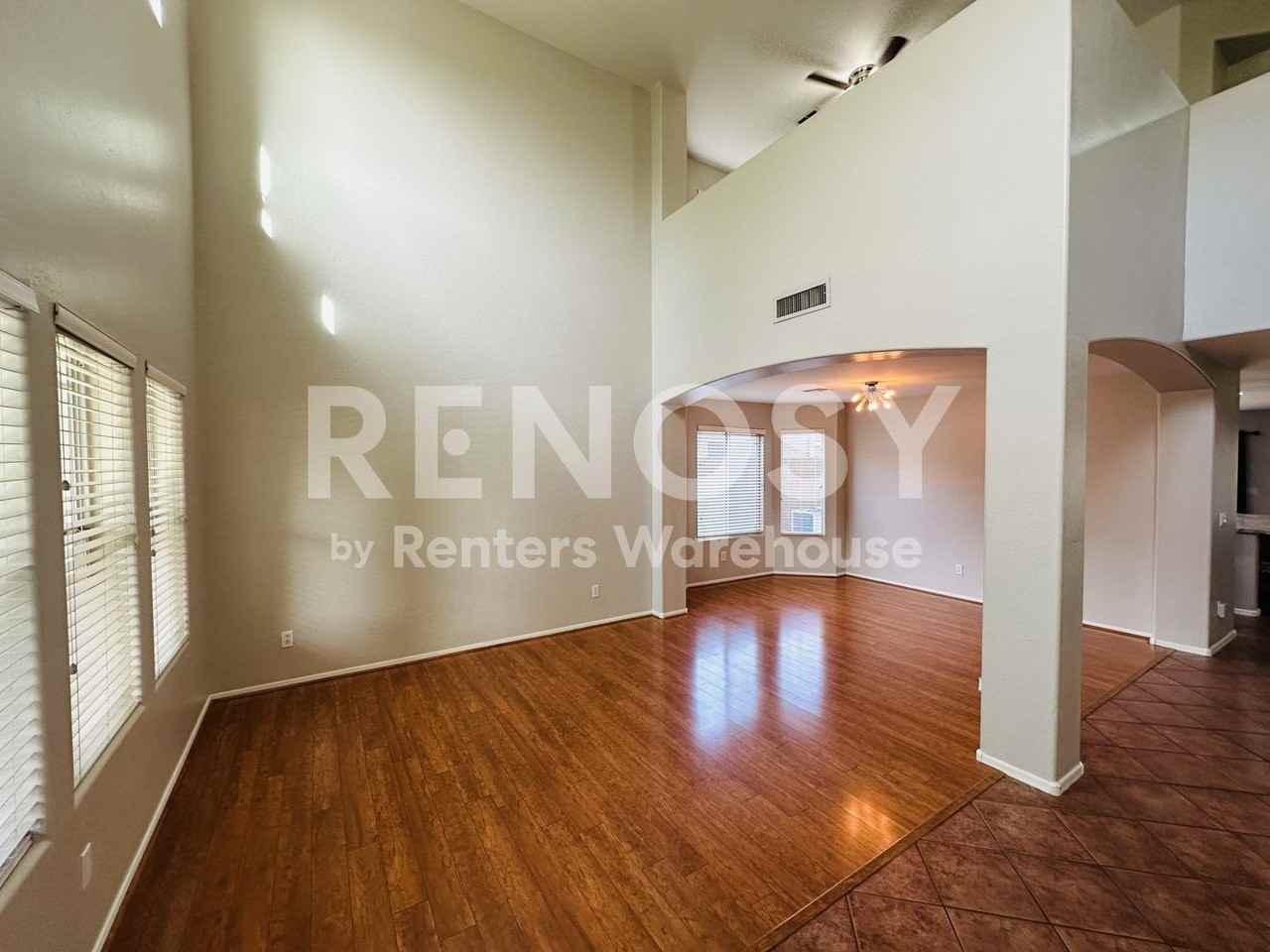 17464 W Caribbean Ln - Photo 4 of 23