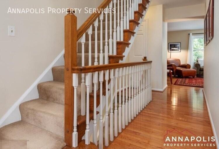 403 Bay Dale Dr - Photo 6 of 30