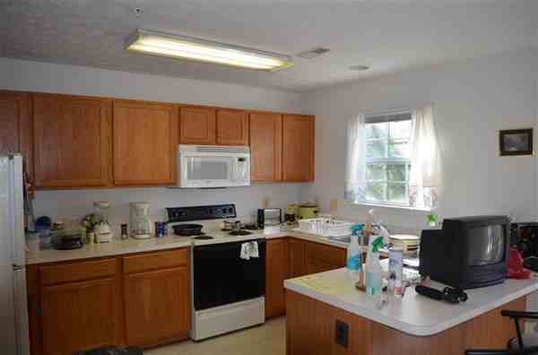 2200 Seton Way - Photo 3 of 32