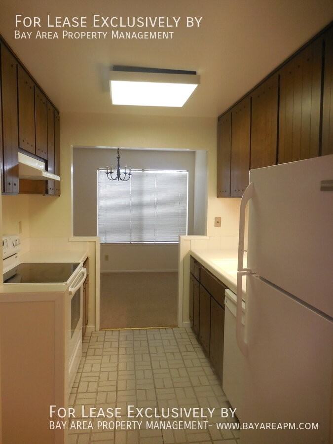 3323 La Mesa Dr #6 - Photo 6 of 16