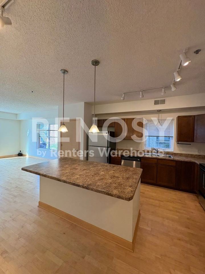 1805 3rd Ave S #202 - Photo 7 of 15