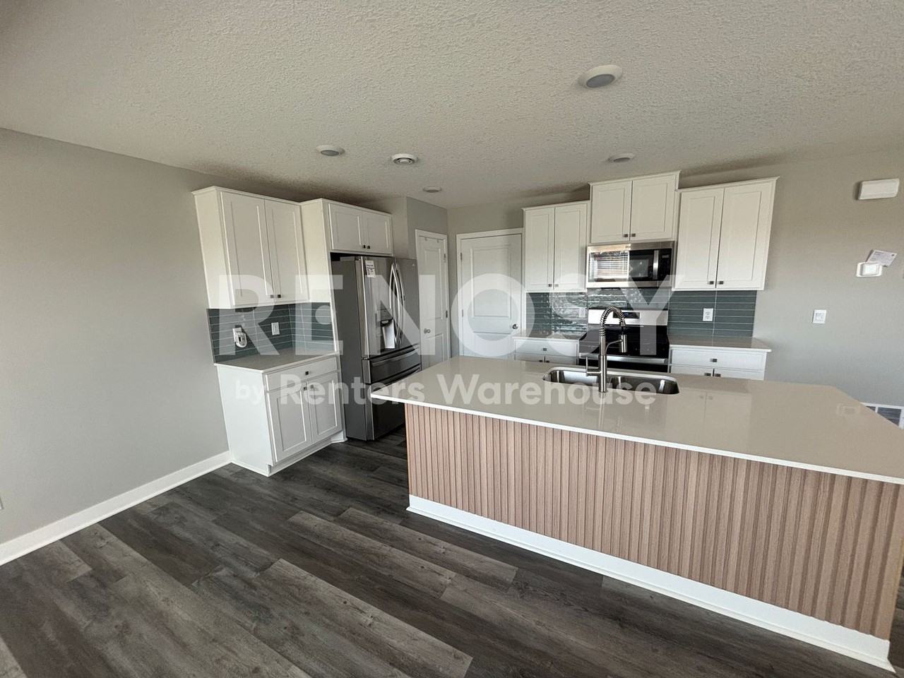 19379 136th Ave N - Photo 6 of 37