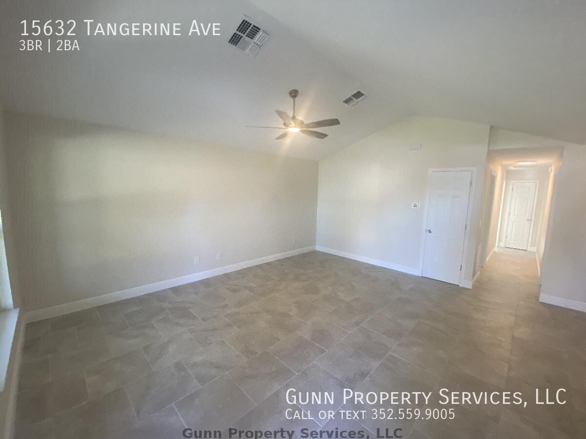 15632 Tangerine Ave - Photo 6 of 18