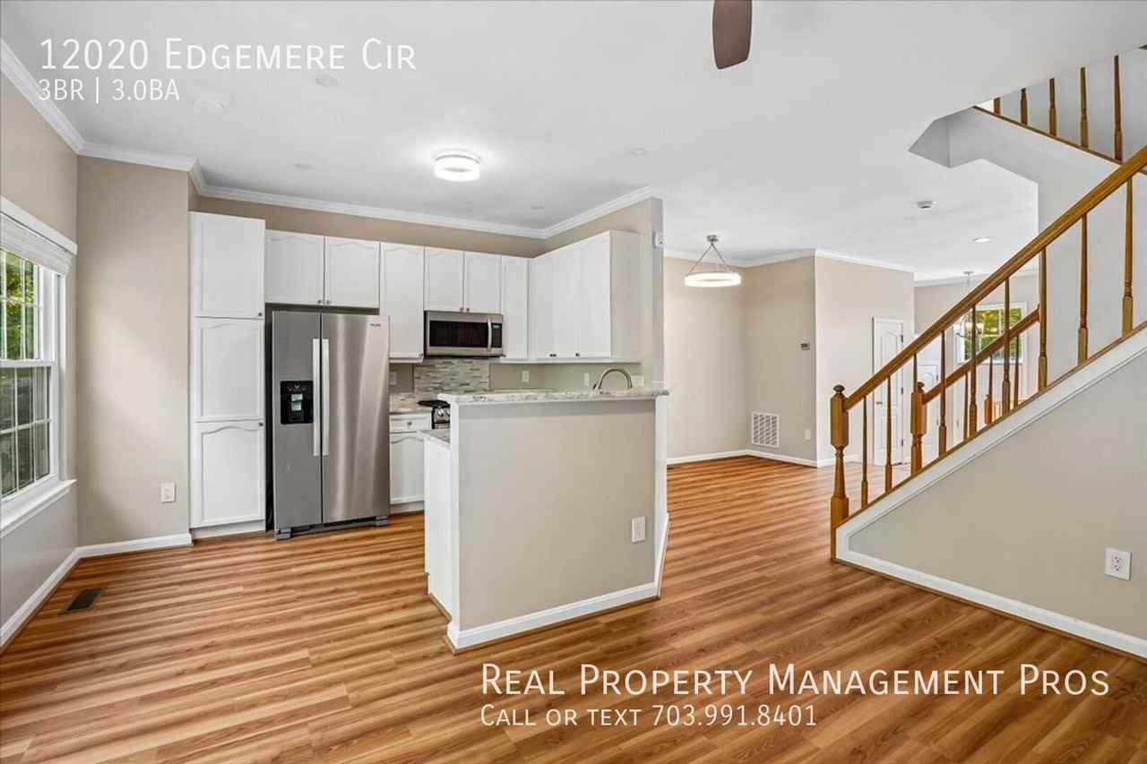 12020 Edgemere Cir - Photo 5 of 43