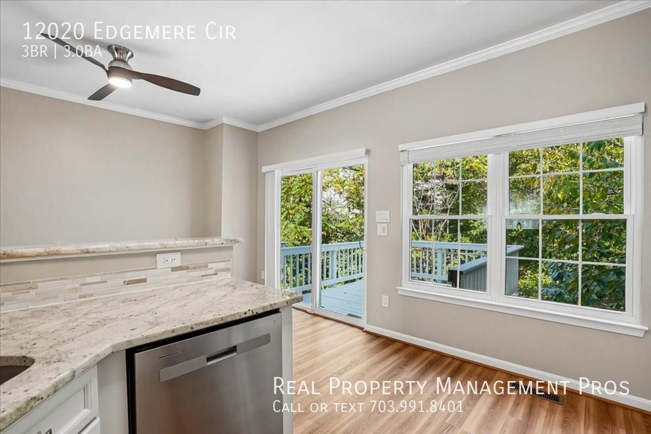 12020 Edgemere Cir - Photo 6 of 43