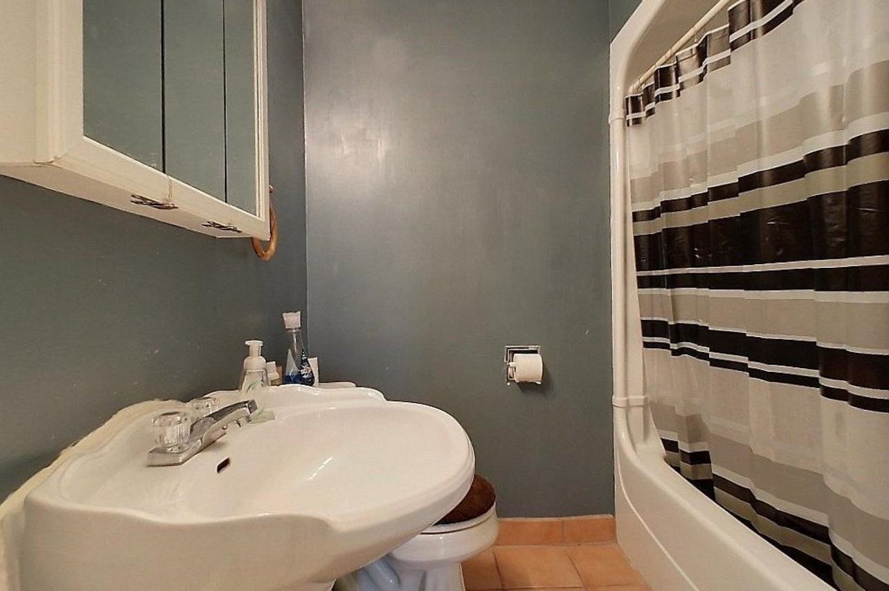 24 Columbia St. - Photo 2 of 11