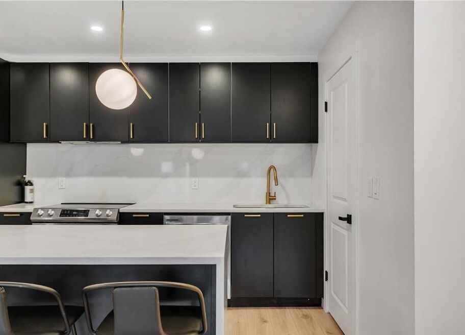1331 - 1331 15 Ave Sw - Photo 6 of 14