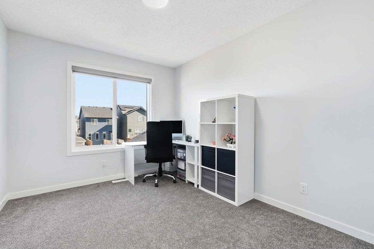 44 Amblefield Ave Nw - Photo 4 of 19