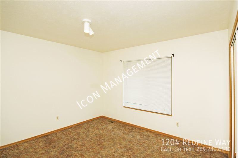 1204 Redpine Way #1204REDPIN - Photo 4 of 13