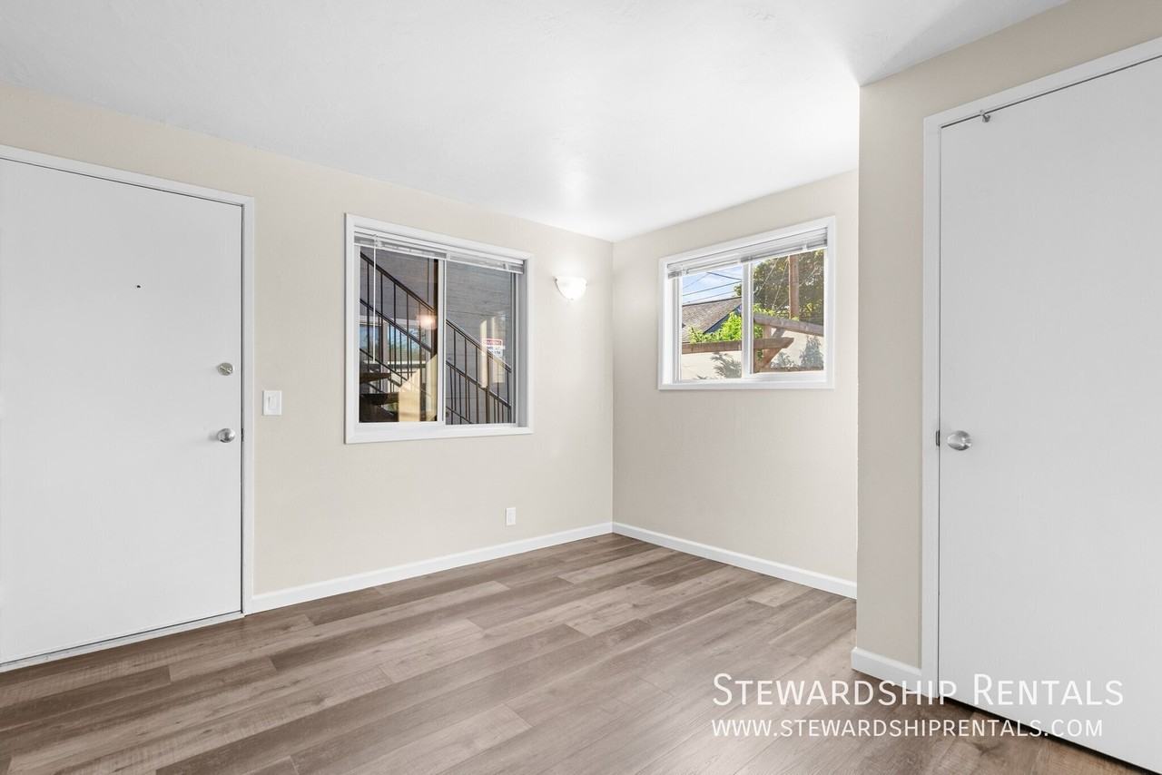 528 Tyler St #9 - Photo 7 of 10