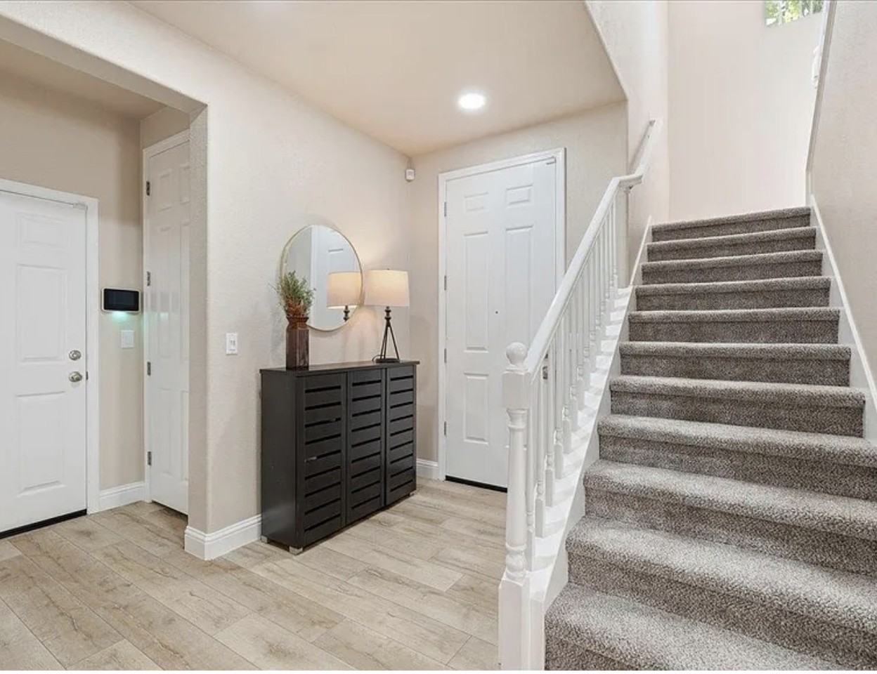 914 Campfire Cir #NA - Photo 2 of 39